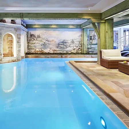 Отель Relais&chateaux Spa-hotel Jagdhof Нойштифт-им-Штубайталь