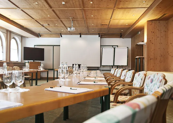 查特奥斯加德霍夫里莱斯酒店 5*