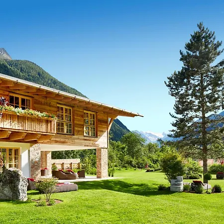 Отель Relais&chateaux Spa-hotel Jagdhof 5*
