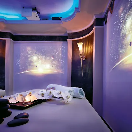 Отель Relais&chateaux Spa-hotel Jagdhof Нойштифт-им-Штубайталь